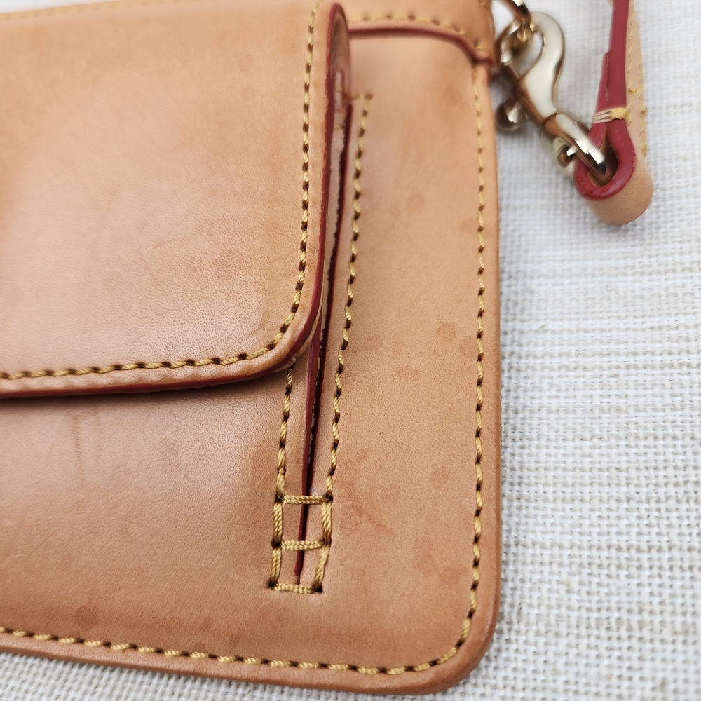 Dooney & Bourke Tan Natural Leather Wristlet Pouch Clutch - Picture 13 of 17